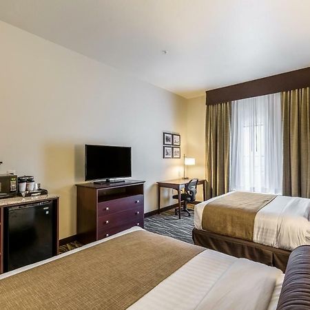 Cobblestone Hotel & Suites Hartford Buitenkant foto