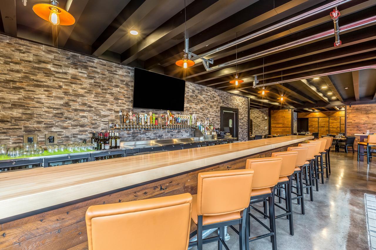 Cobblestone Hotel & Suites Hartford Buitenkant foto