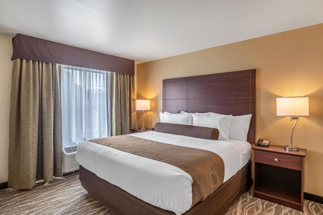 Cobblestone Hotel & Suites Hartford Buitenkant foto