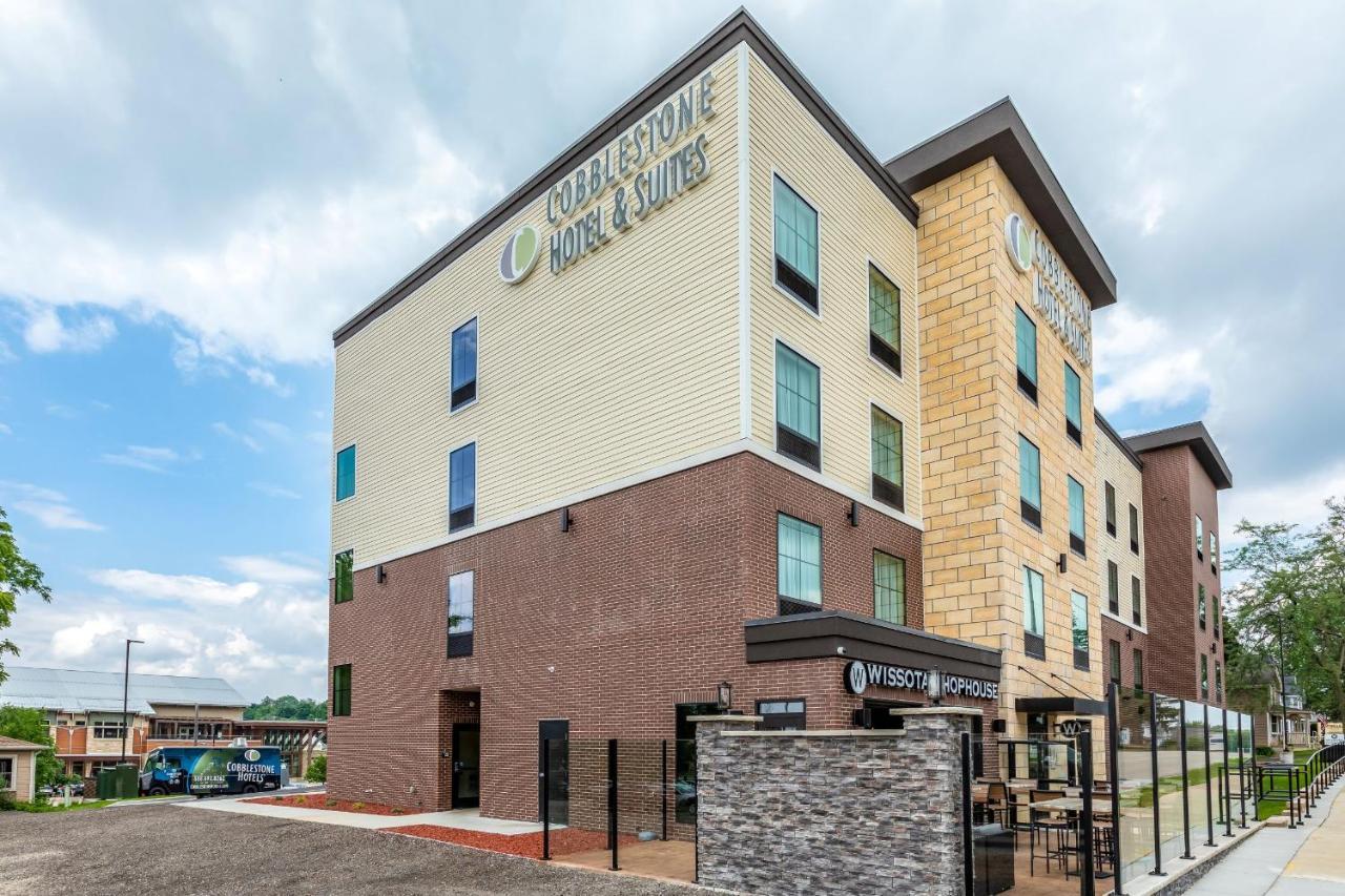 Cobblestone Hotel & Suites Hartford Buitenkant foto